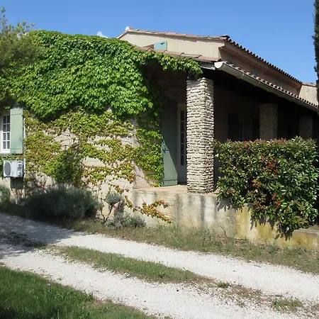 Clos Sainte-garde * Saint Didier (Vaucluse)